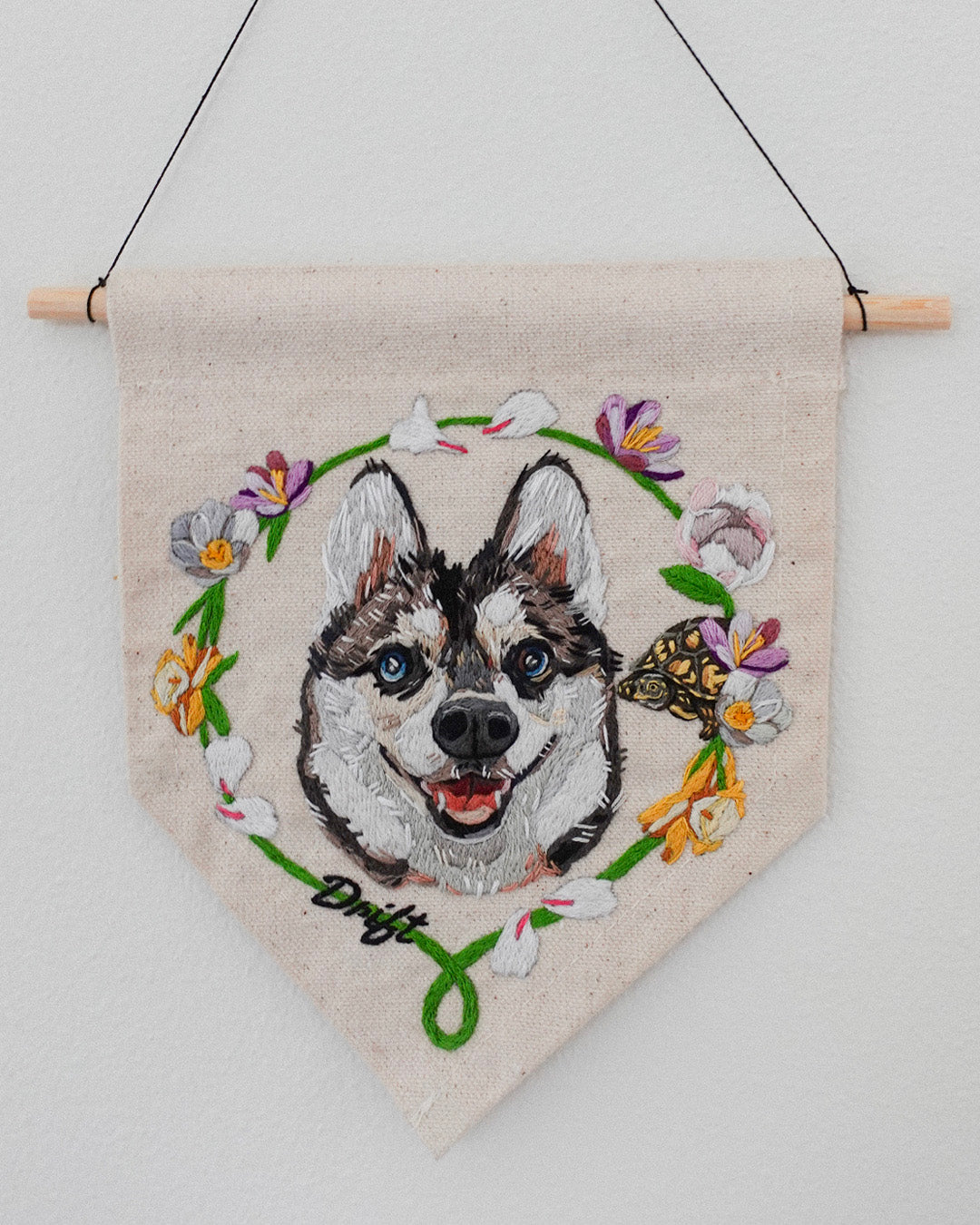 Custom Pet Portrait Banner with Wreath Design